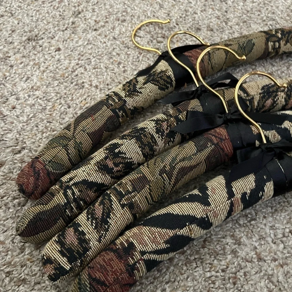 (4-hangers) Vintage canvas hangers